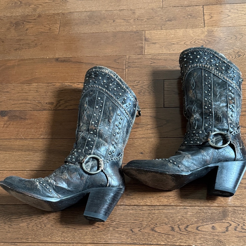 Dan Post Dark Brown Embossed Western Boots with Stud Details - Picture 4 of 7